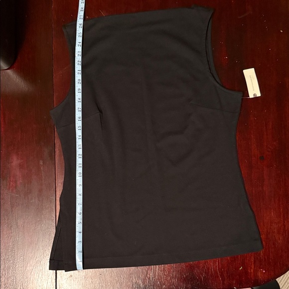 Anthropologie - never worn - sleeveless - side slit - tailored Black Top - Picture 8 of 12